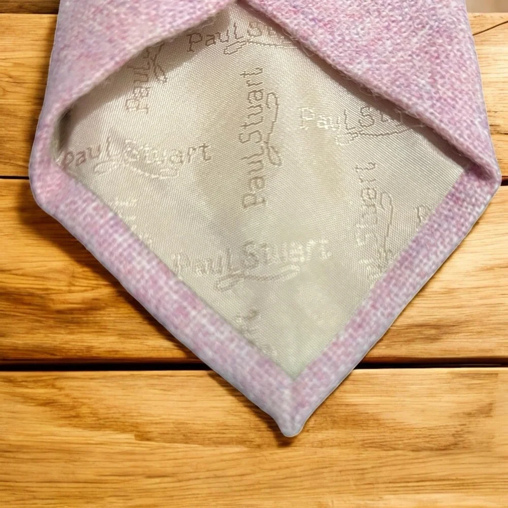 Paul Stuart Sophisticated Light Pink Wool Tie - Picture 2 of 5